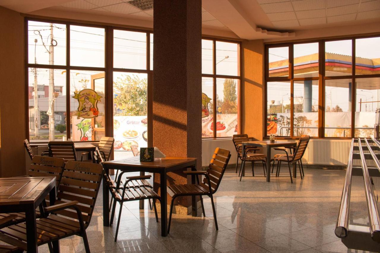 N&S Hotel Barlad Bîrlad Exteriör bild